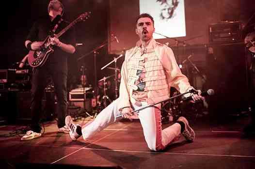 Queen On Five live at Erno's - Bar Con Situazioni