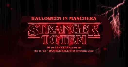 Stranger Totem | Halloween in maschera