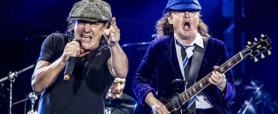 AC/DC tribute by Hells Bells